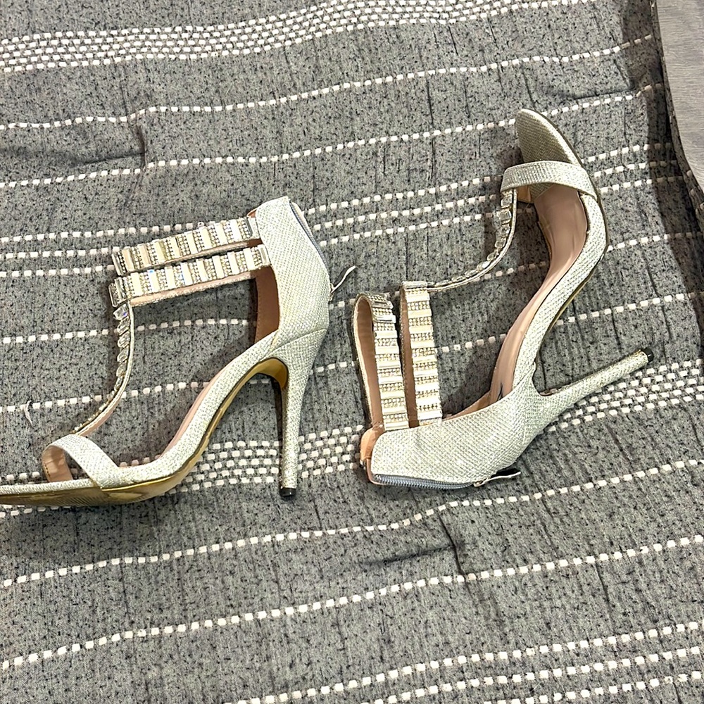 So Shiny So BeautifuI And Flawless. $100 Firm